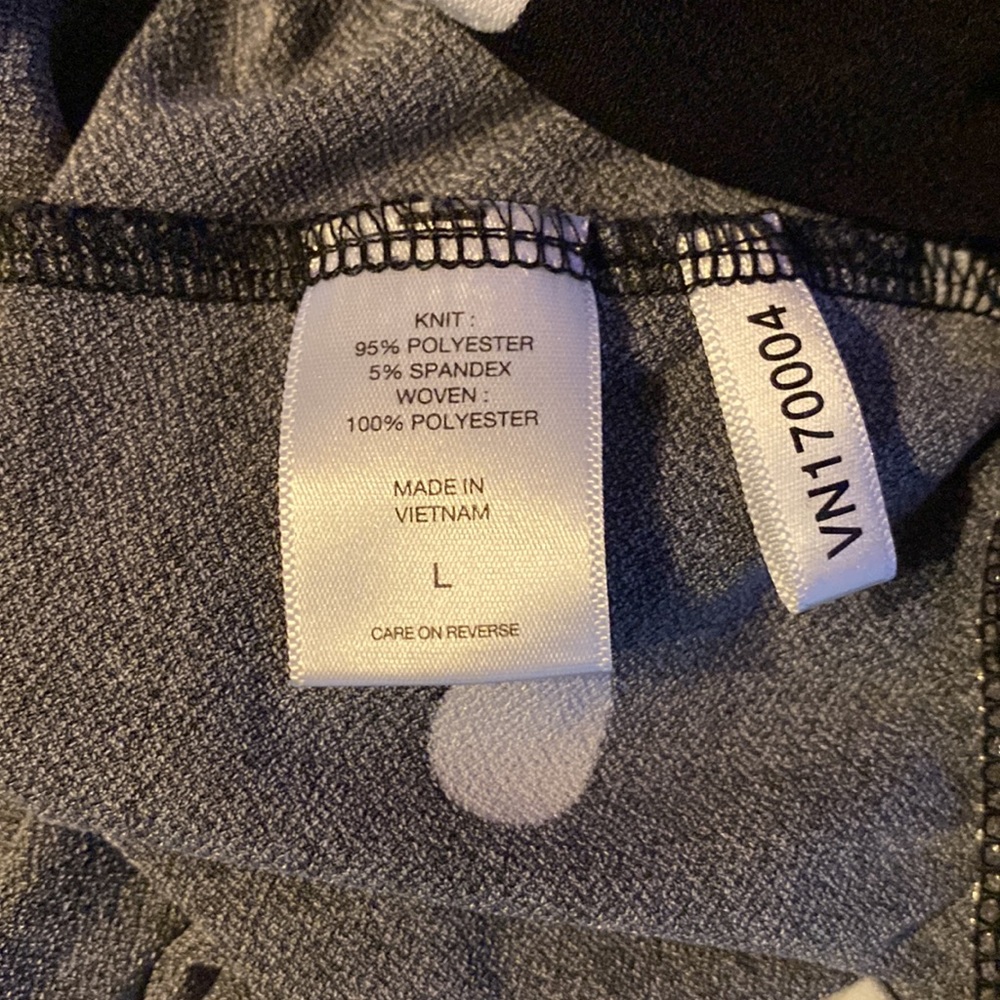 NY&C Polkadot blouse - Picture 5 of 5
